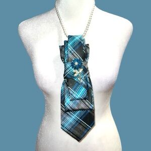 “Dainty Dapper”Stylish Blue Plaid Necktie necklace